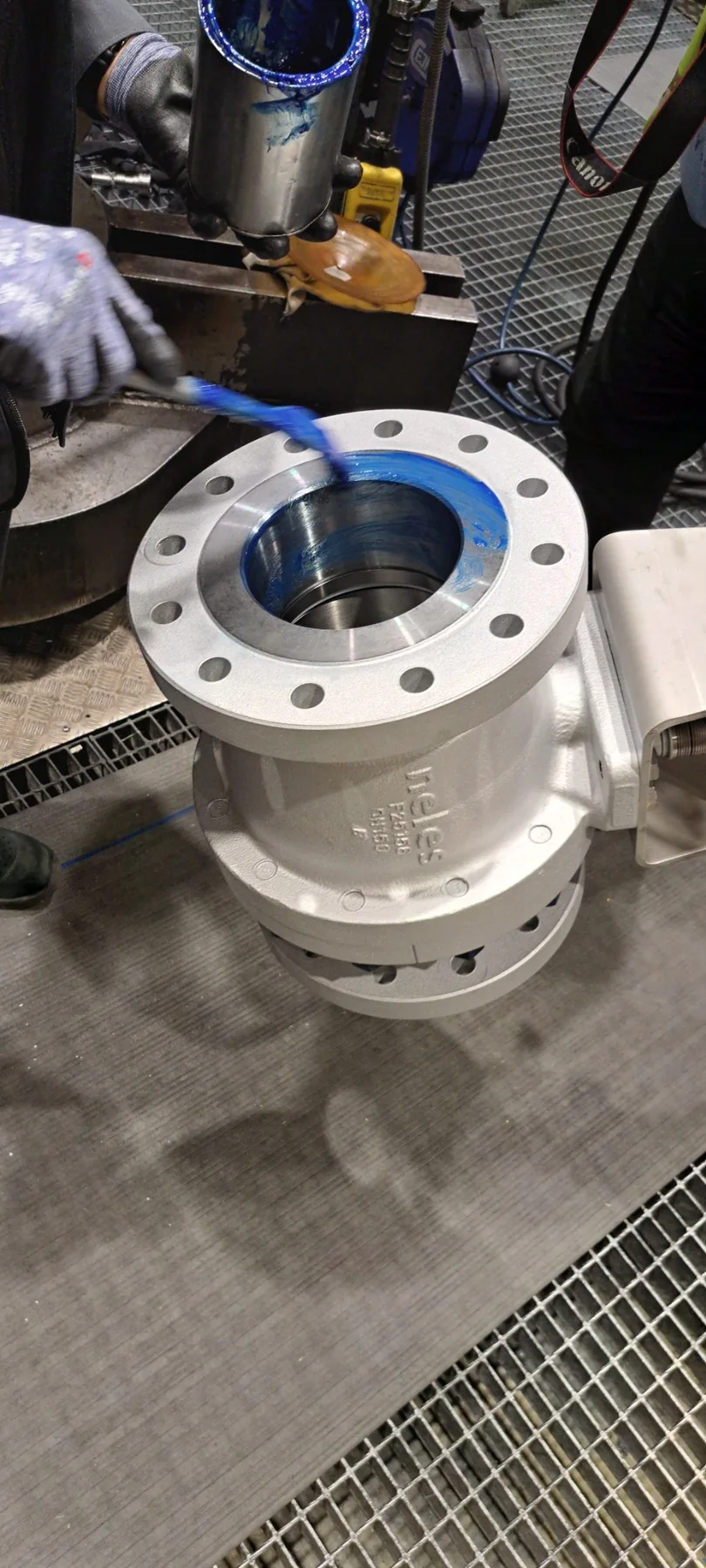 Industrial valve visual and mechanical inspection